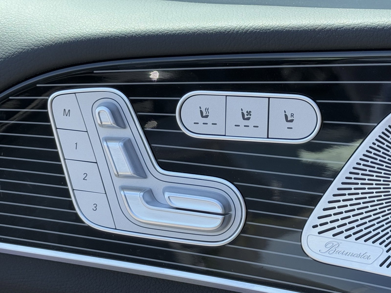 New 2025 Mercedes-Benz GLE 450e 4MATIC image 19