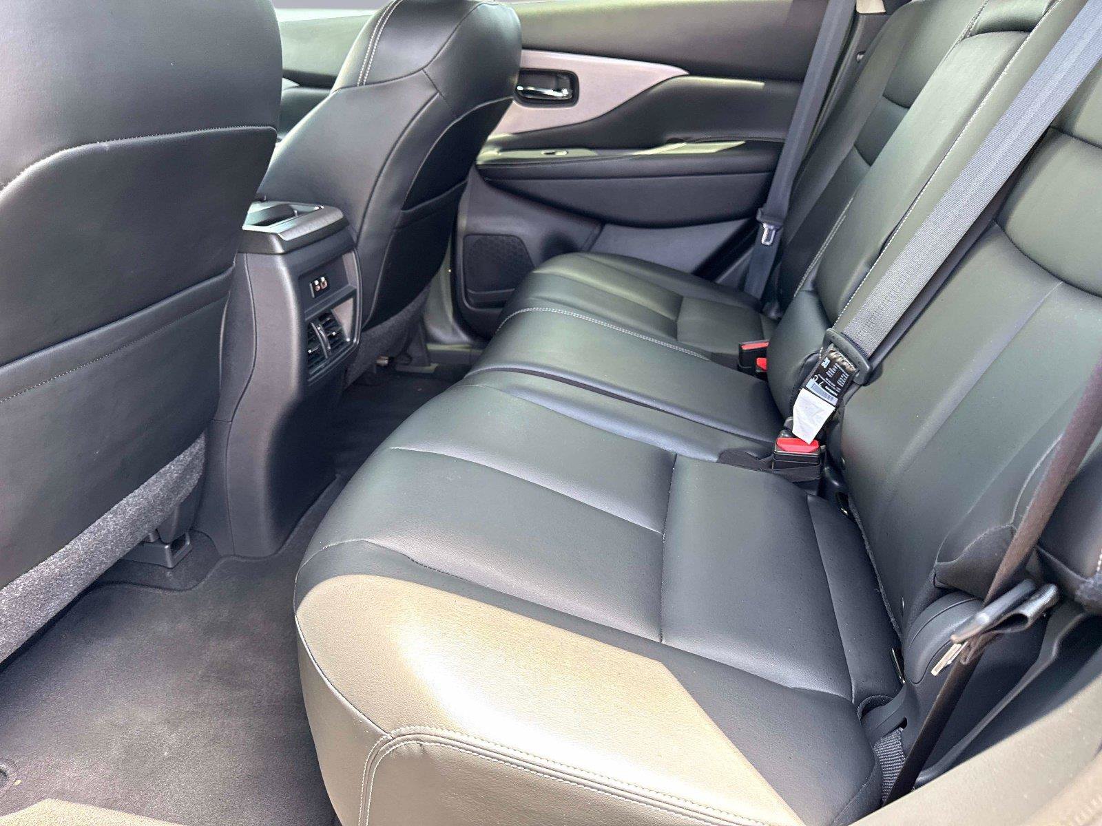 Used 2023 Nissan Murano SV FWD image 13