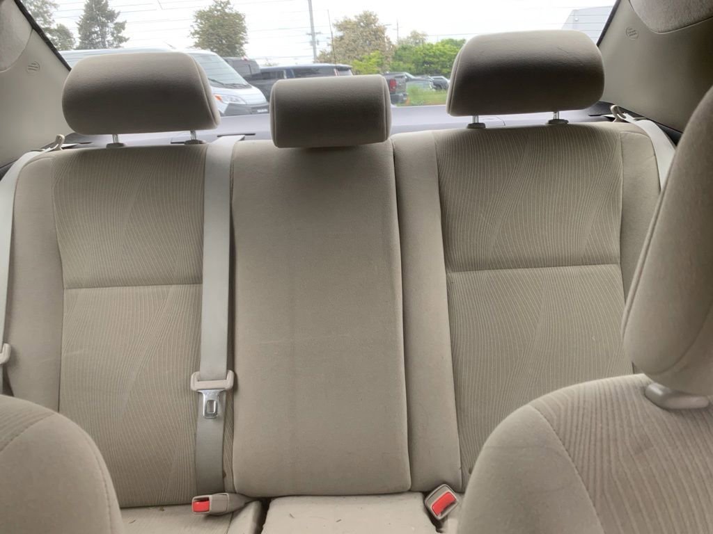 Used 2013 Toyota Corolla LE FWD image 18
