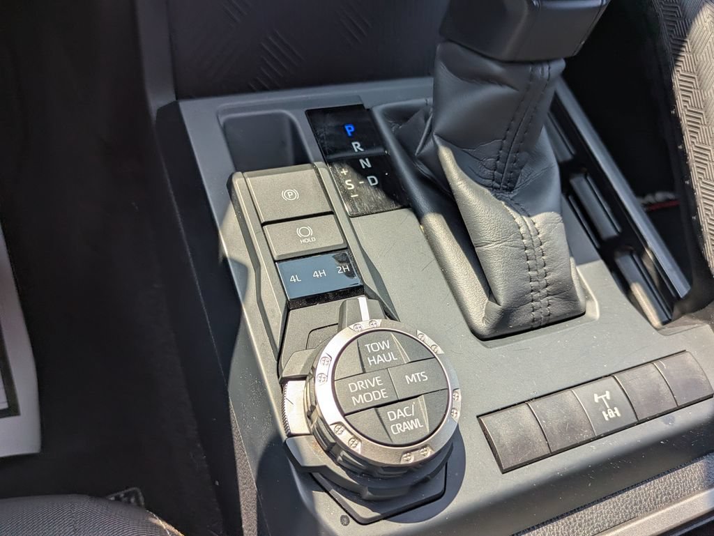 Used 2025 Toyota Tacoma TRD Off-Road AWD/4WD image 11