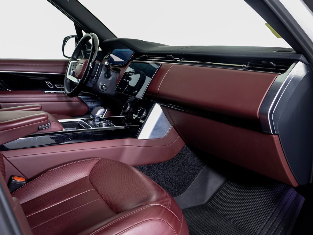 Used 2023 Land Rover Range Rover SE image 7