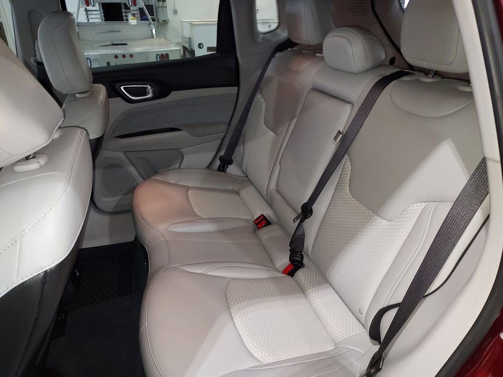 Used 2022 Jeep Compass Latitude w/ Convenience Group image 27