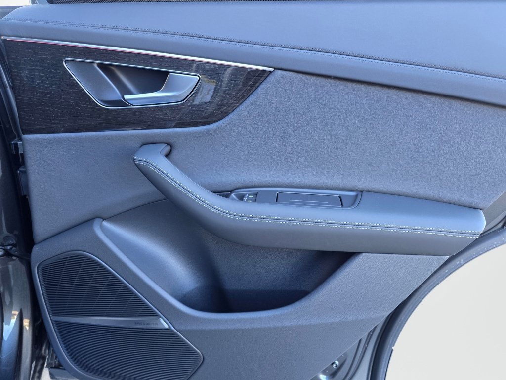 New 2027 Audi Q8 Prestige AWD/4WD image 24