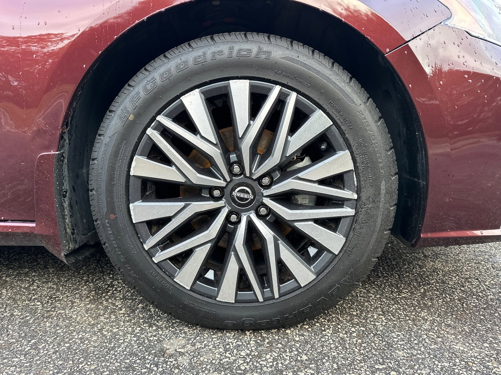 Used 2023 Nissan Altima 2.5 SV w/ SV Premium Package image 12