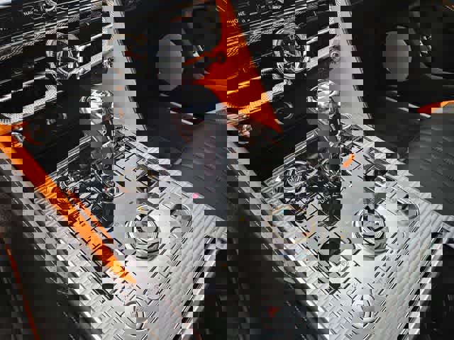 Used 2024 Bentley Flying Spur W12 image 36