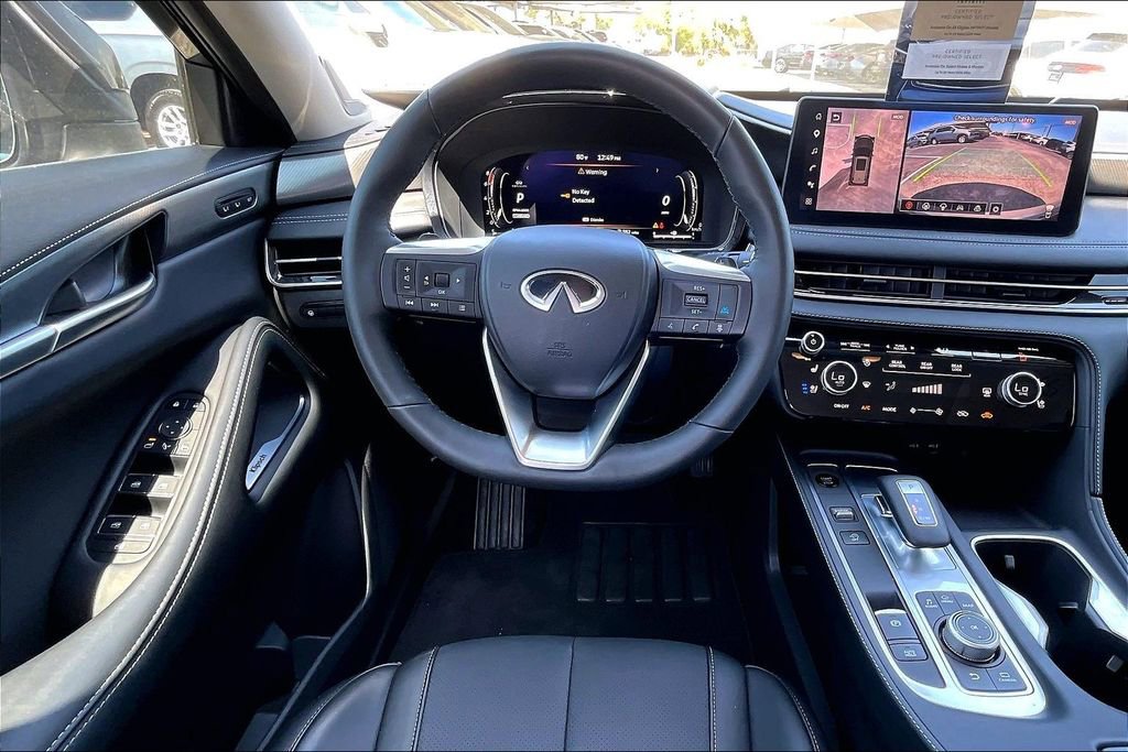 Certified 2026 INFINITI QX60 Luxe w/ Family Package FWD image 9