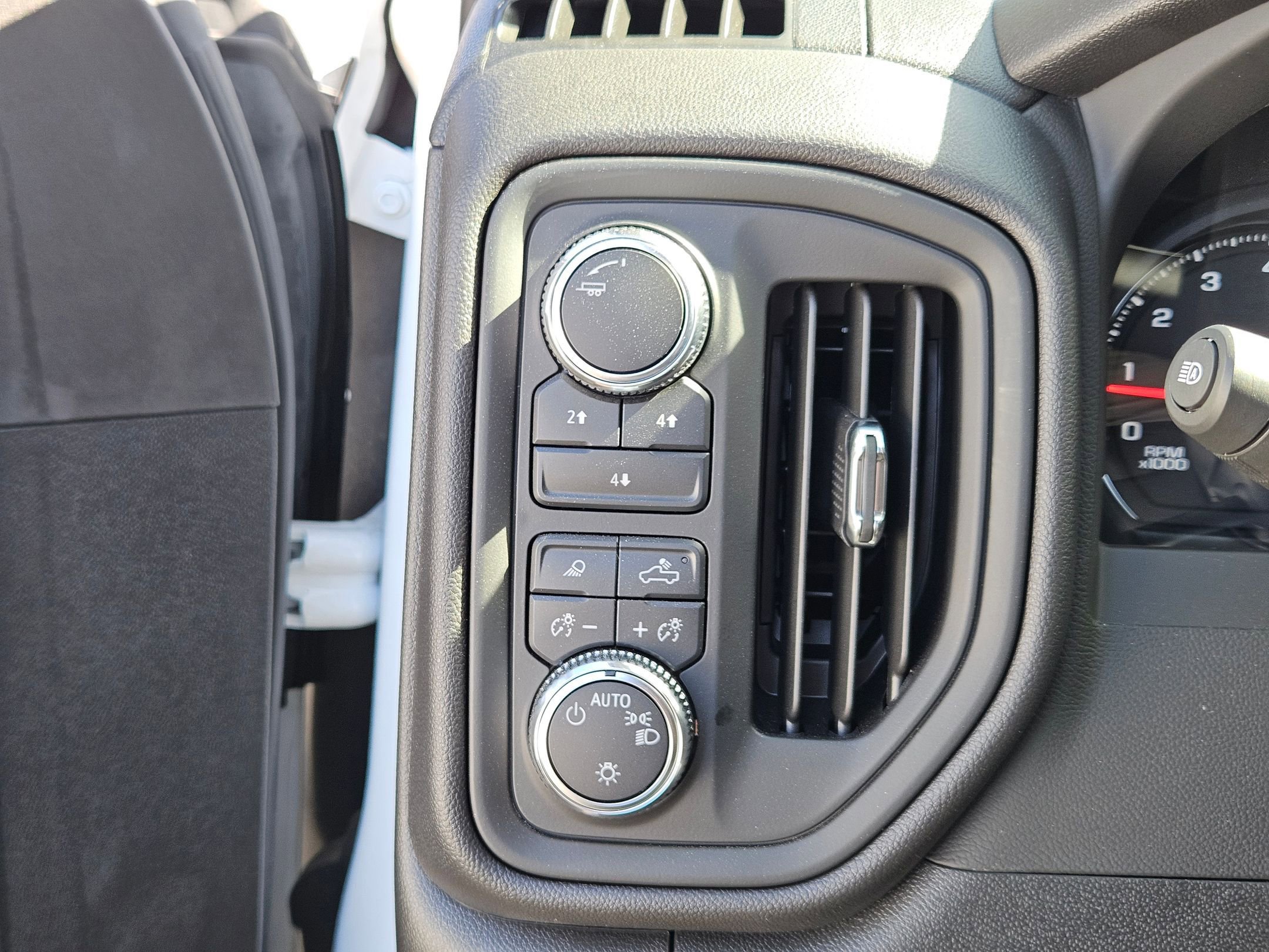 New 2025 GMC Sierra 3500 Pro w/ Convenience Package AWD/4WD image 20