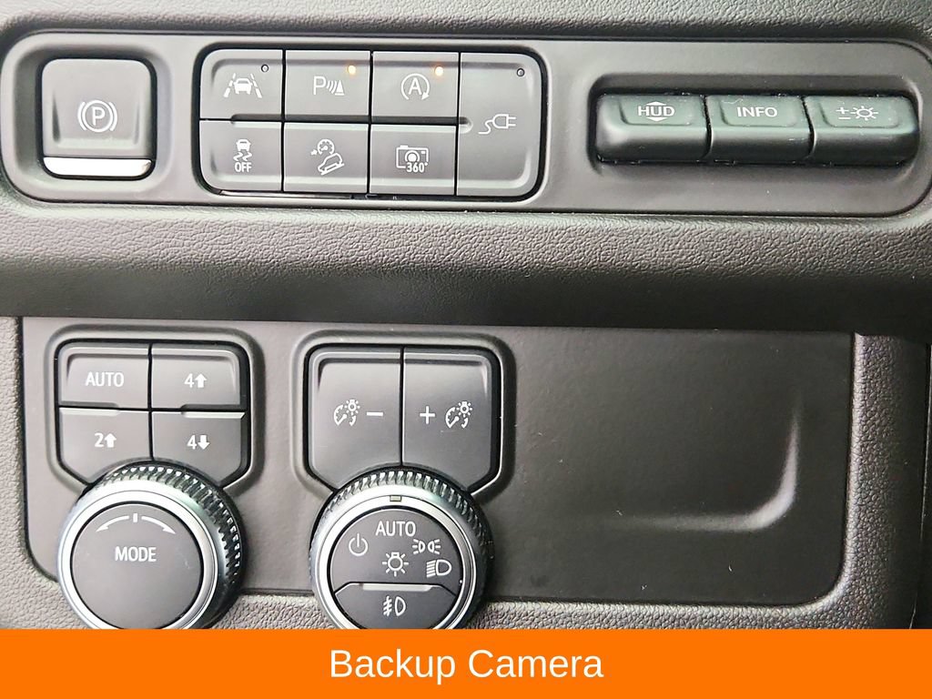 Used 2022 GMC Yukon XL AT4 w/ Technology Package AWD/4WD image 20