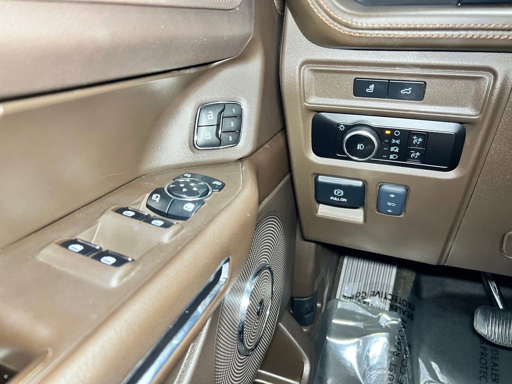 Used 2023 Ford Expedition Max King Ranch AWD/4WD image 23