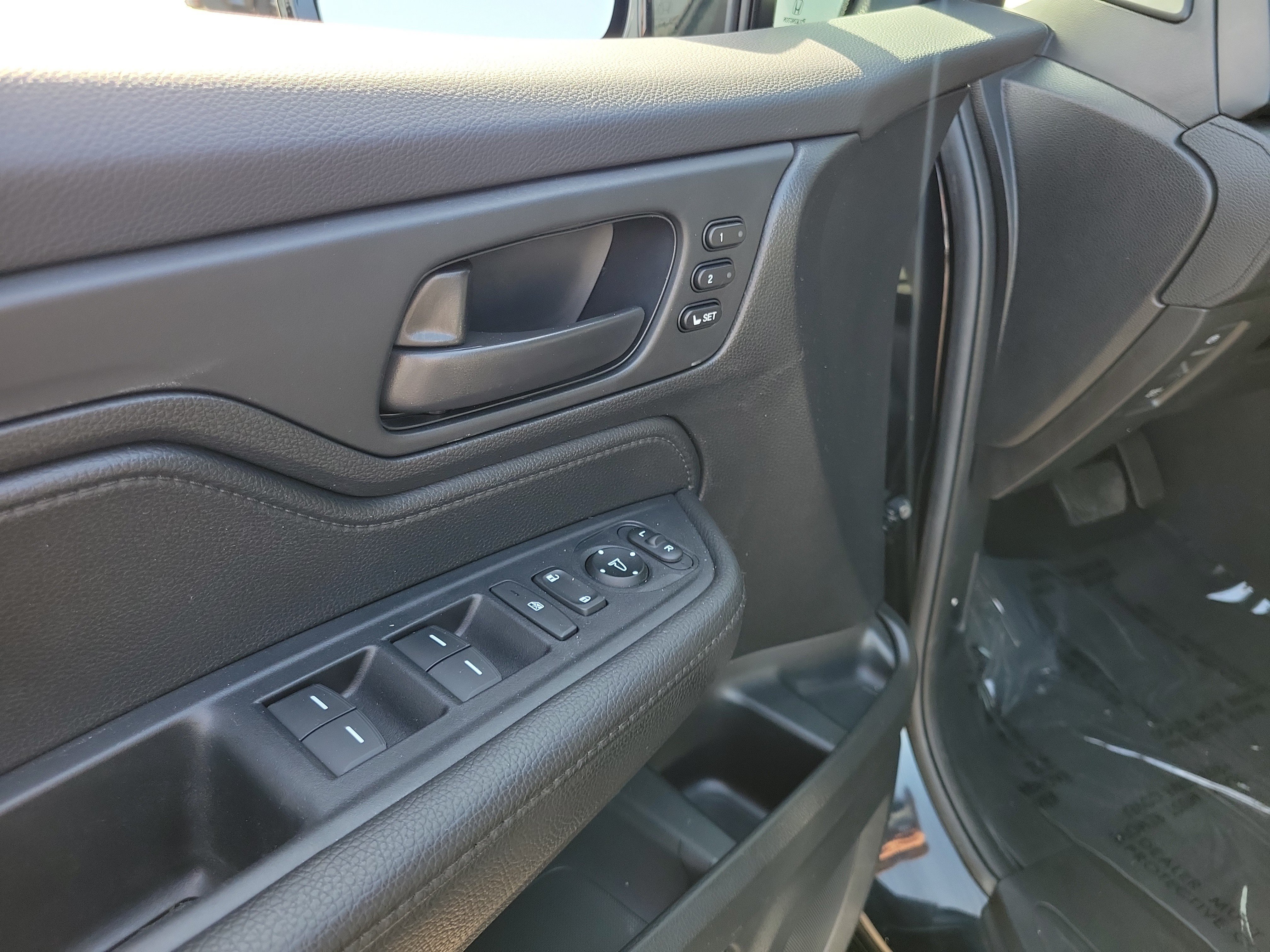 Used 2024 Honda Odyssey Sport image 18