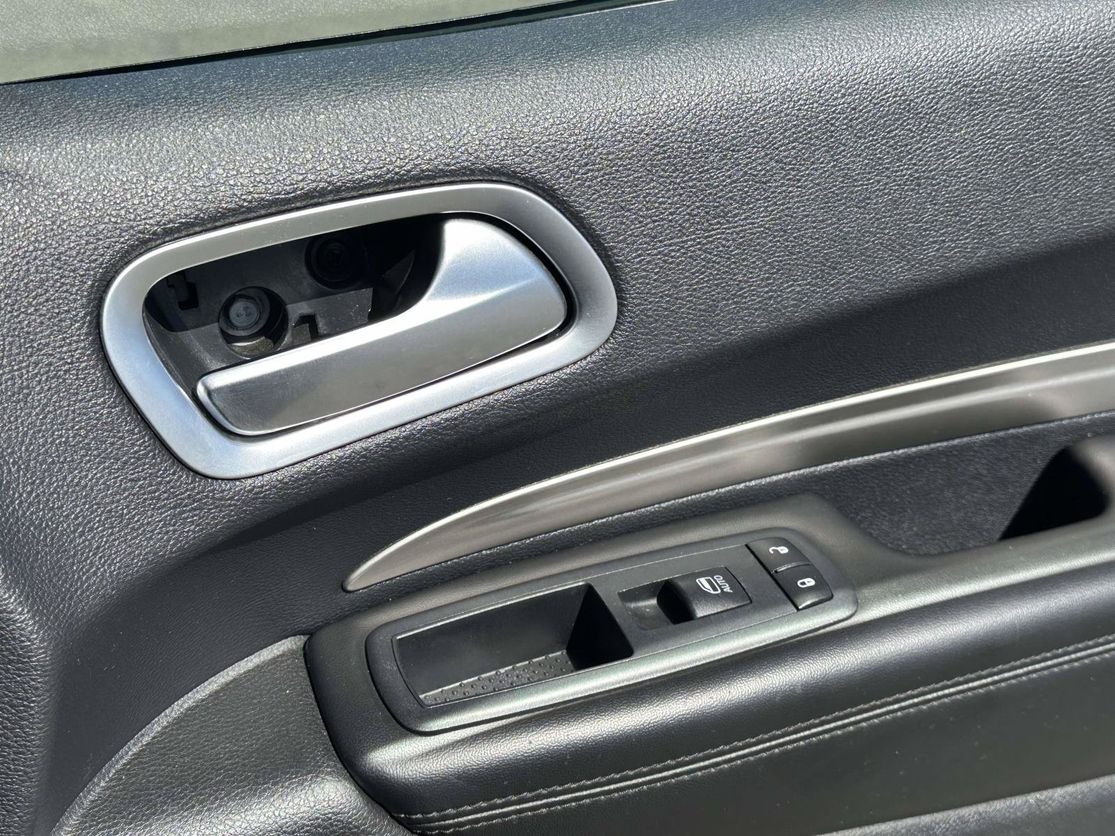 Used 2019 Dodge Durango SXT AWD/4WD image 28