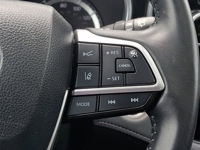 Used 2024 Toyota Highlander XLE image 24