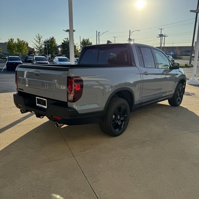 New 2026 Honda Ridgeline Black Edition image 3