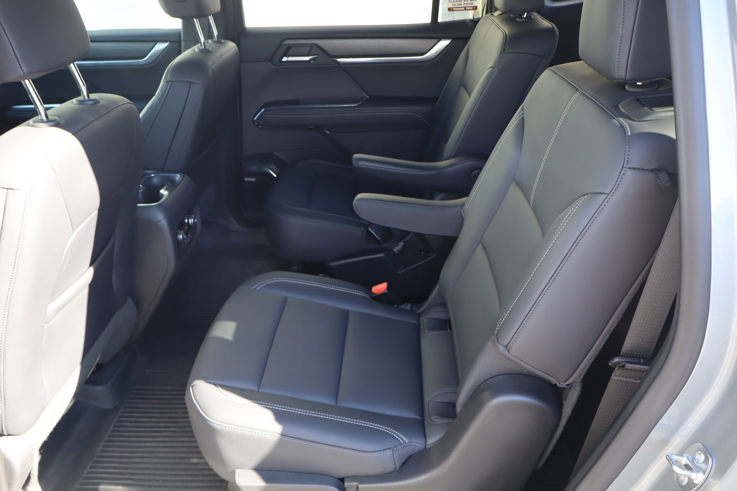 Used 2024 GMC Acadia Elevation w/ Black Edition image 30