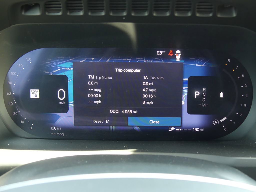 Used 2025 Volvo XC90 B6 Plus image 17