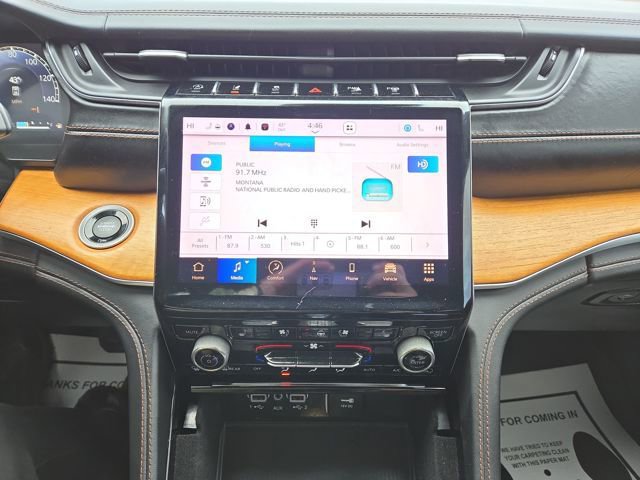 Used 2021 Jeep Grand Cherokee L Summit image 24