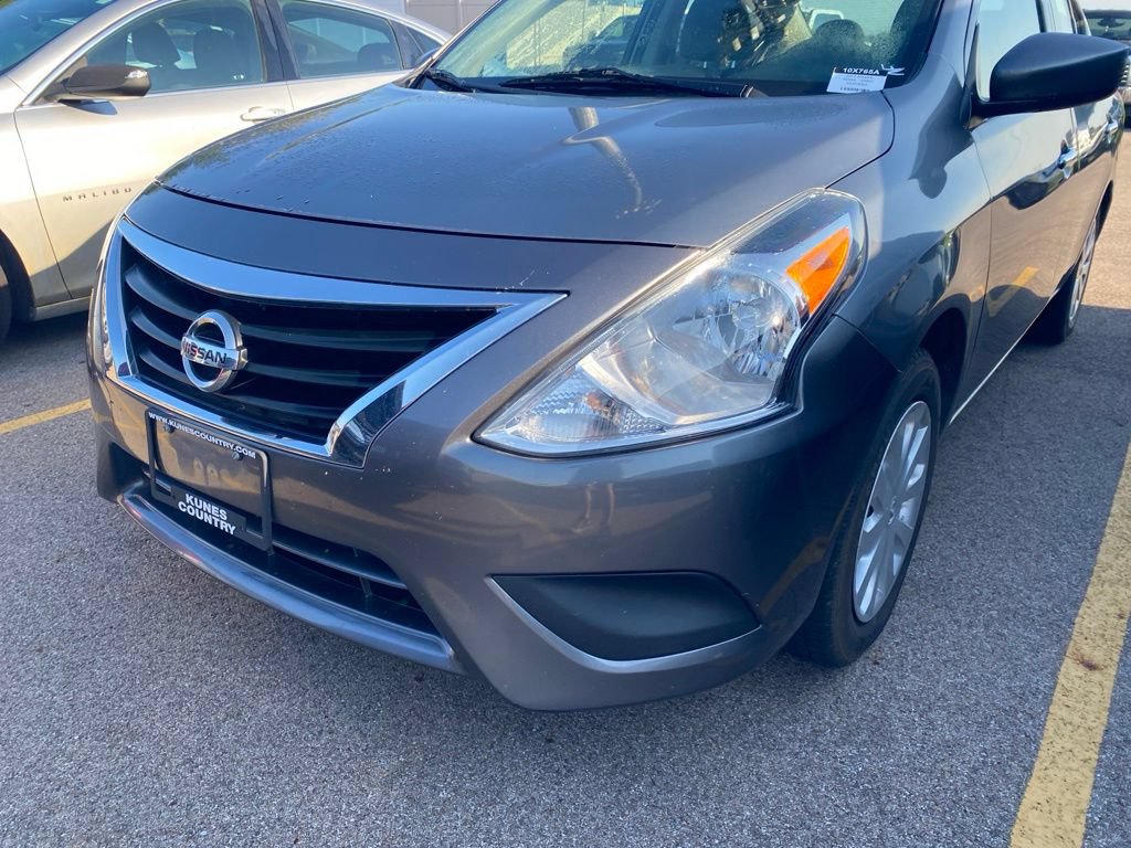 Used 2017 Nissan Versa SV FWD image 17