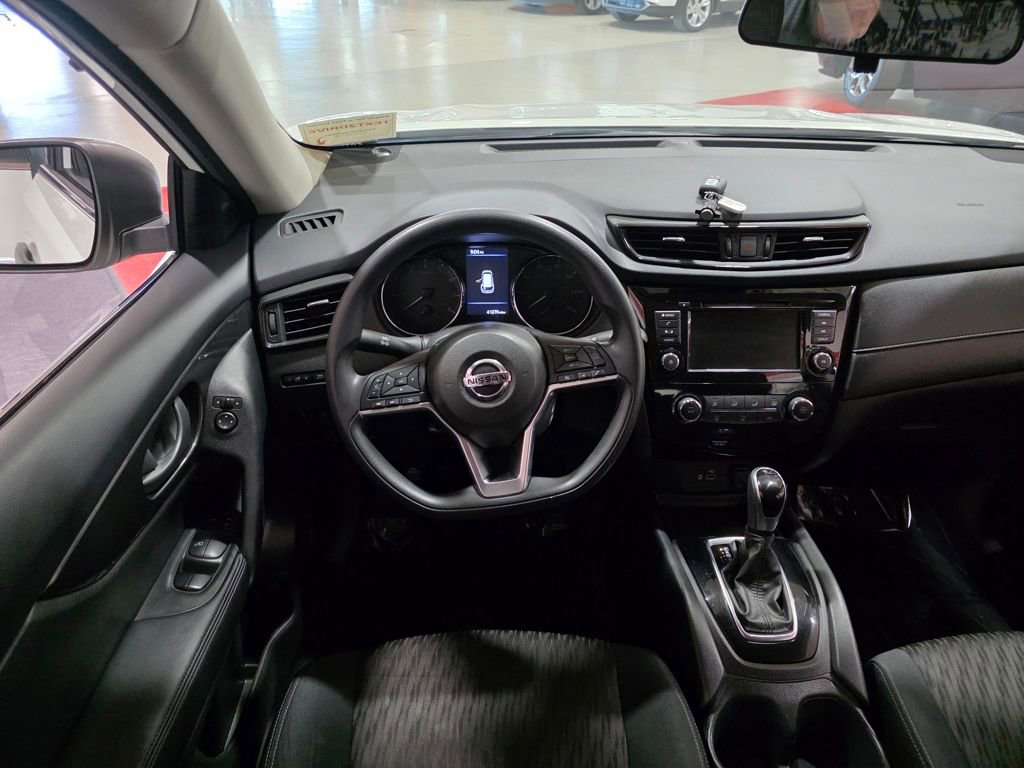 Used 2019 Nissan Rogue S image 15