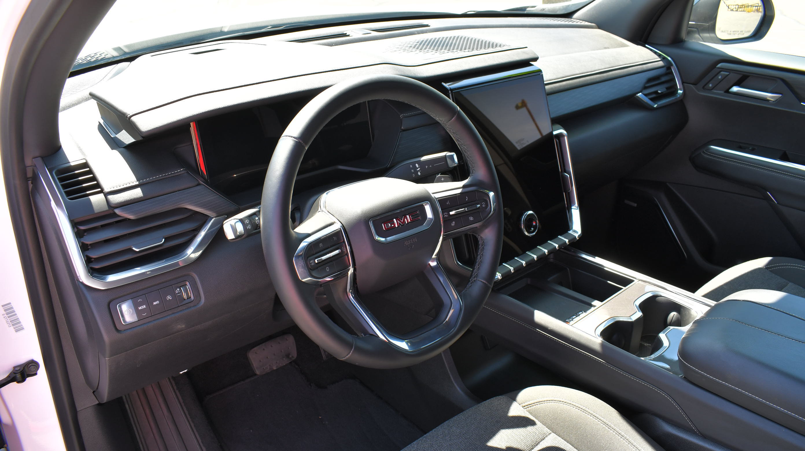 Used 2025 GMC Acadia Elevation AWD/4WD image 11