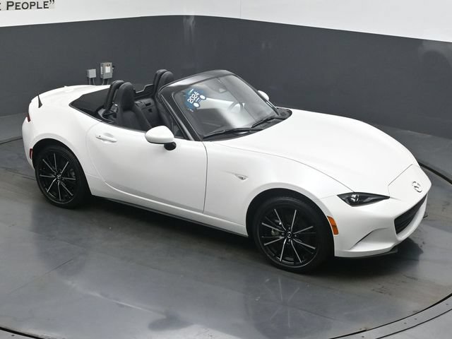 Used 2024 MAZDA MX-5 Miata Grand Touring w/ Weather Package RWD image 37