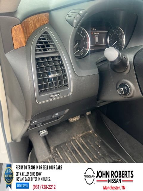 Used 2021 Nissan Armada SL w/ Captain's Chairs Package RWD image 11