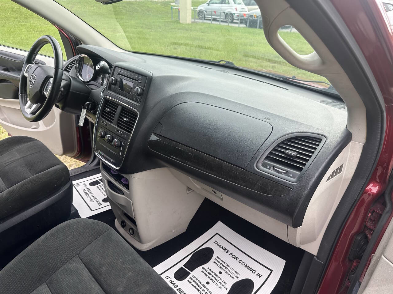 Used 2015 Dodge Grand Caravan American Value Package w/ UConnect Hands-Free Group image 9