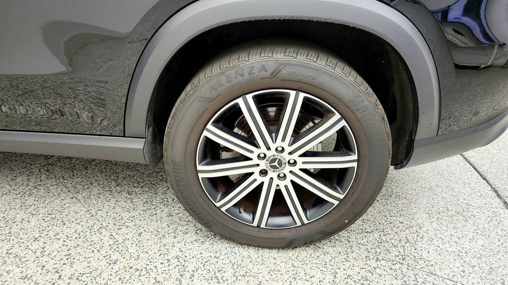 Used 2025 Mercedes-Benz GLE 450e 4MATIC image 9