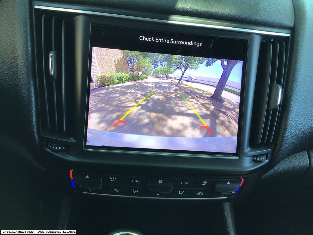 Used 2021 Maserati Levante AWD/4WD image 14
