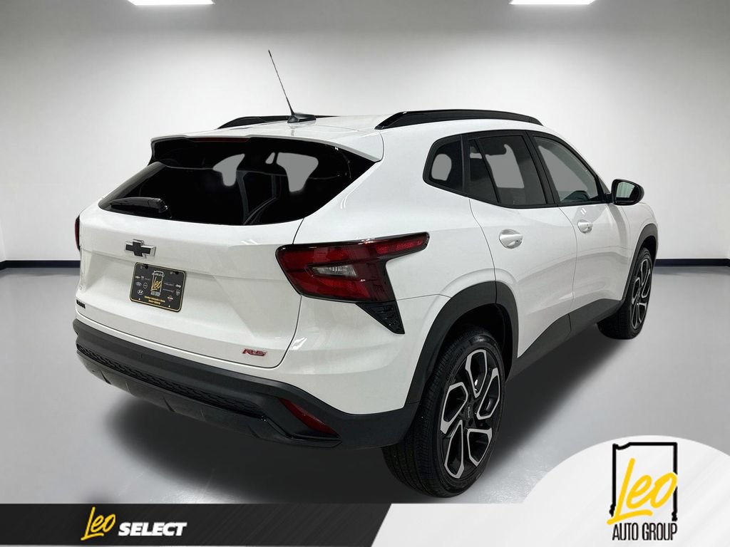 Used 2024 Chevrolet Trax RS w/ Driver Confidence Package FWD image 8