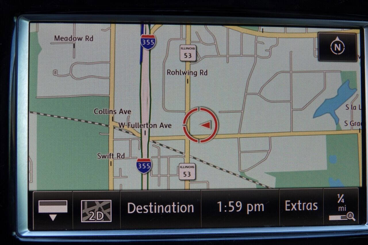 Used 2012 Volkswagen Touareg Sport image 46