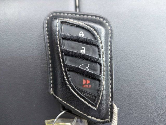 Used 2022 Lexus GX 460 w/ Black Line Special Edition AWD/4WD image 31