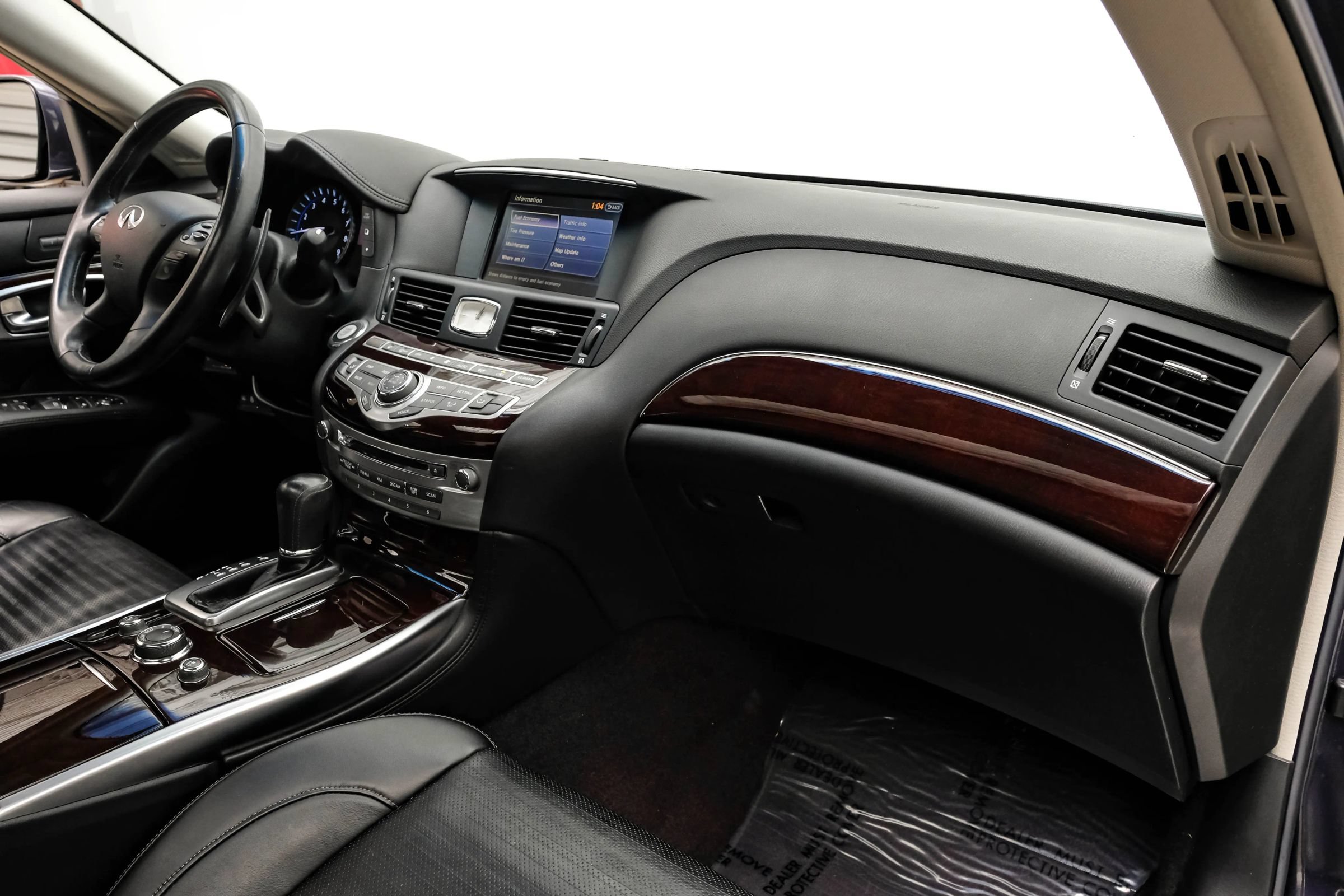 Used 2011 INFINITI M37 w/ Sport Pkg RWD image 13