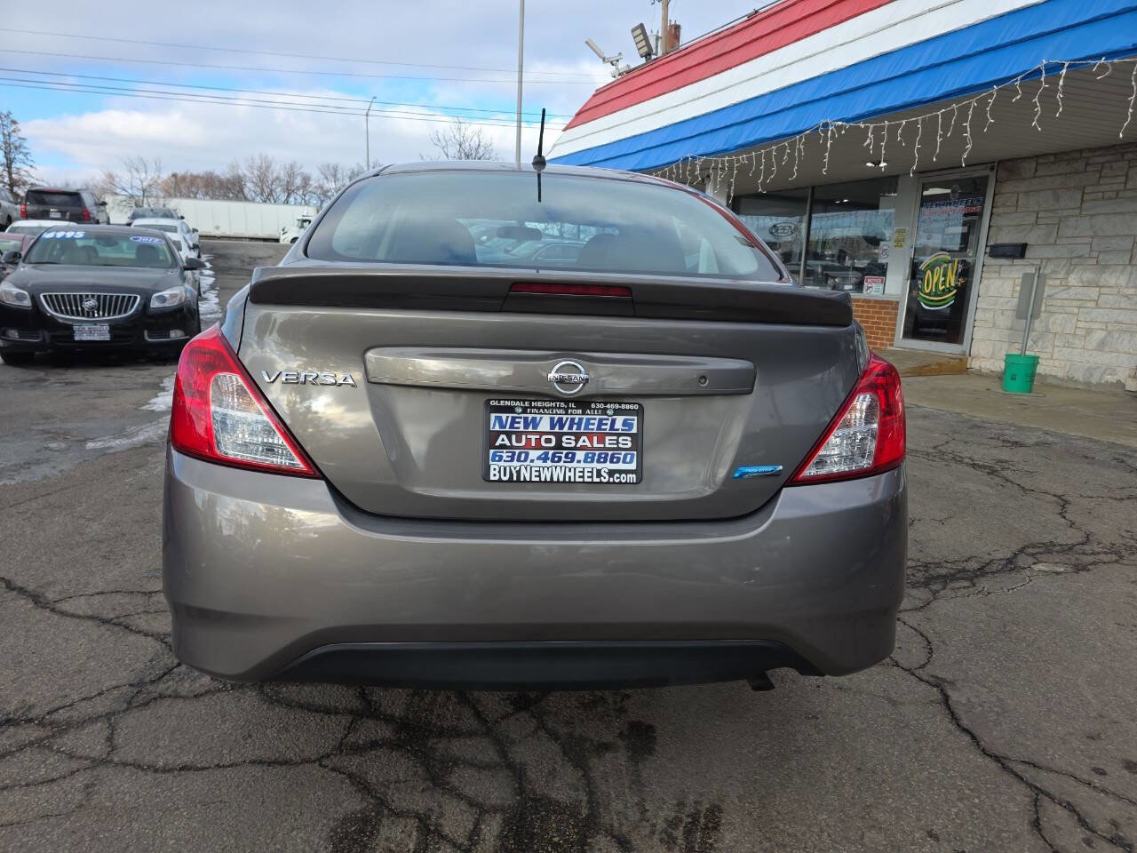 Used 2016 Nissan Versa S Plus image 17