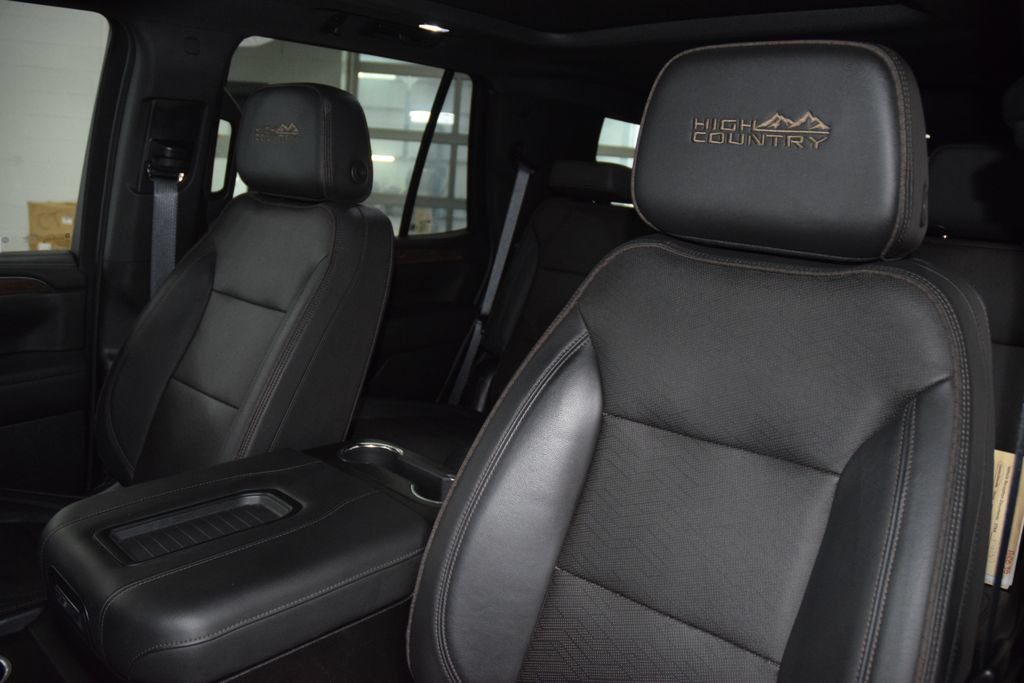Used 2023 Chevrolet Tahoe High Country AWD/4WD image 41
