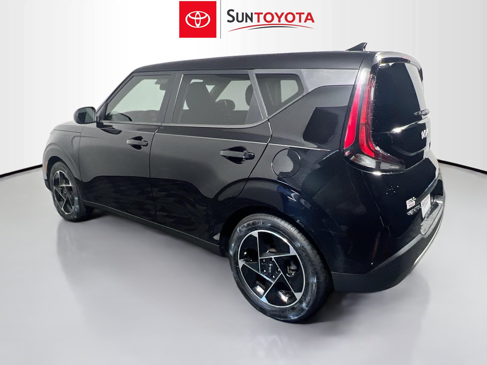 Used 2023 Kia Soul EX FWD image 6