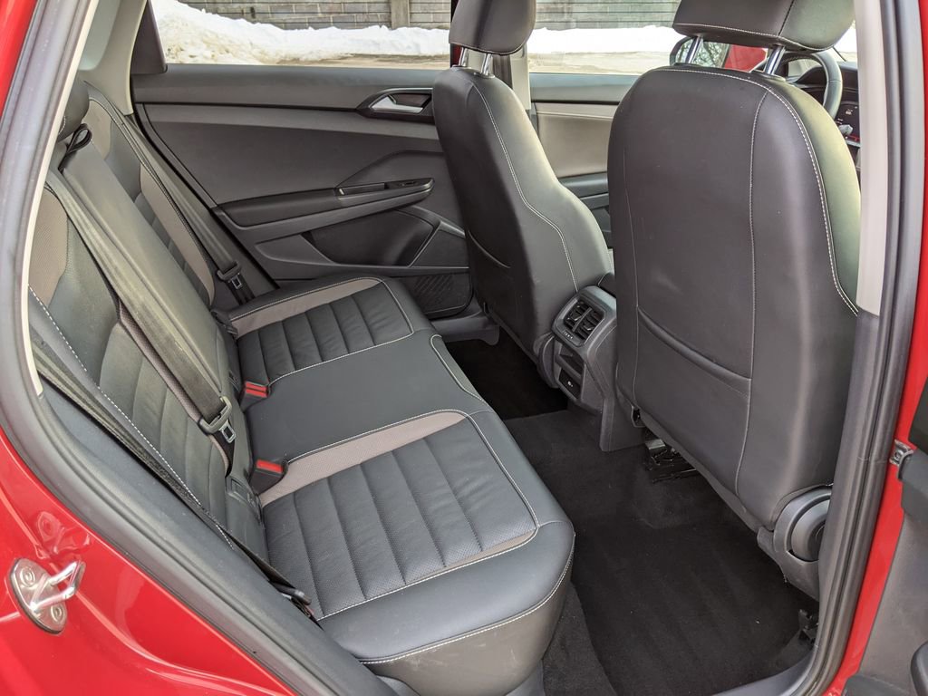 Certified 2023 Volkswagen Taos SEL image 25