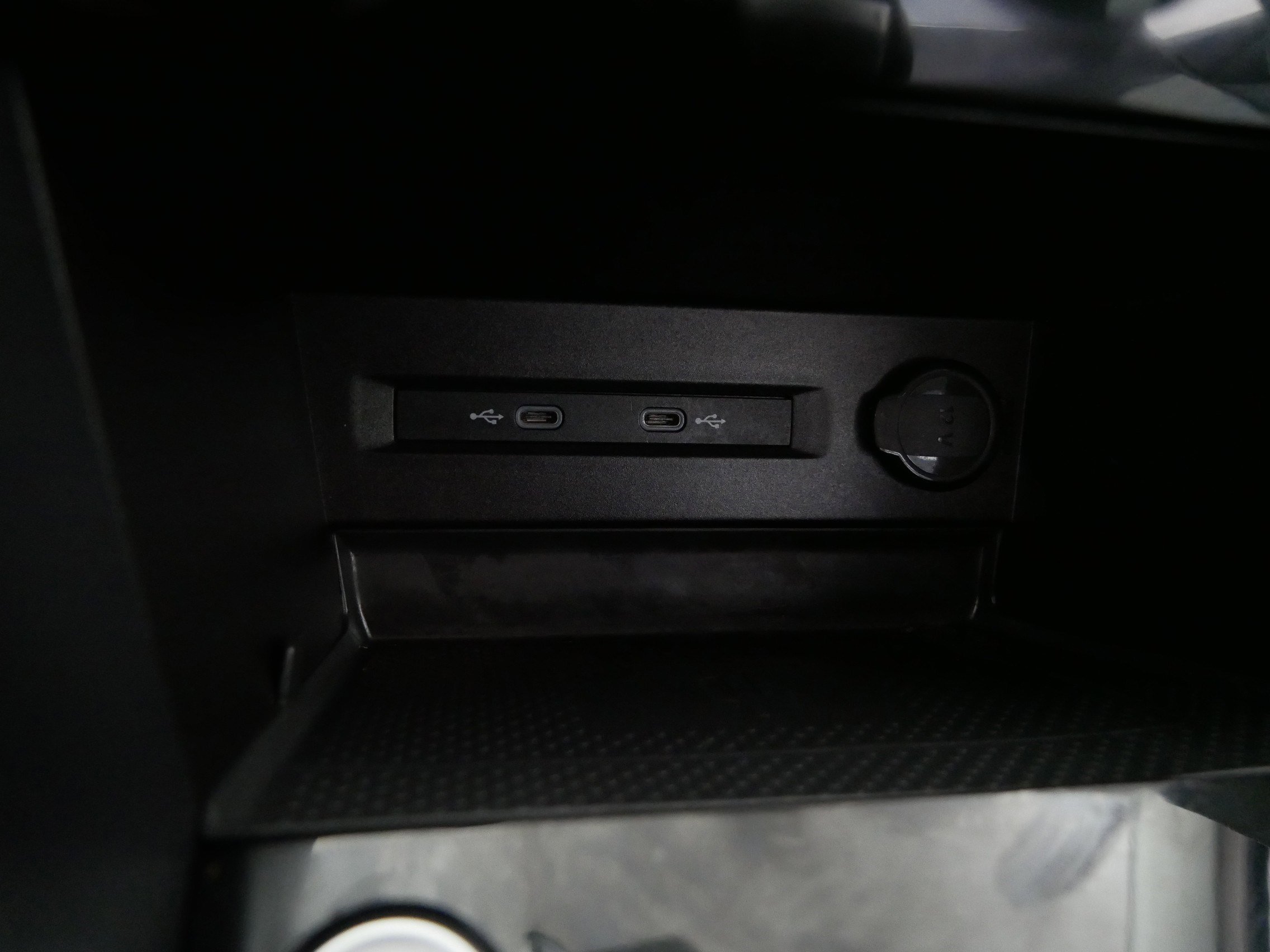 Used 2023 Volkswagen Taos SEL image 30