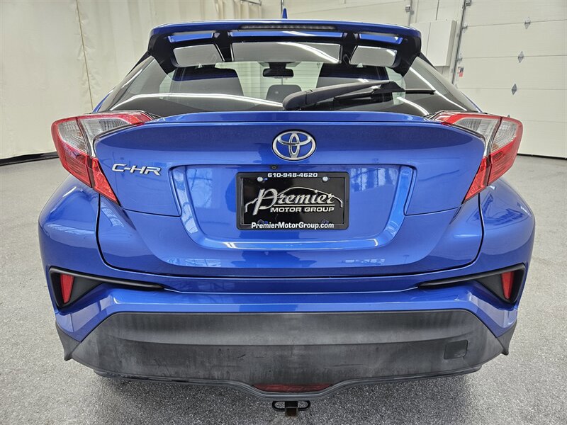 Used 2018 Toyota C-HR XLE image 6