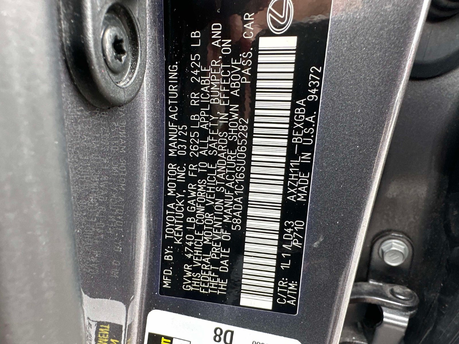 Used 2025 Lexus ES 300h w/ Premium Package FWD image 37