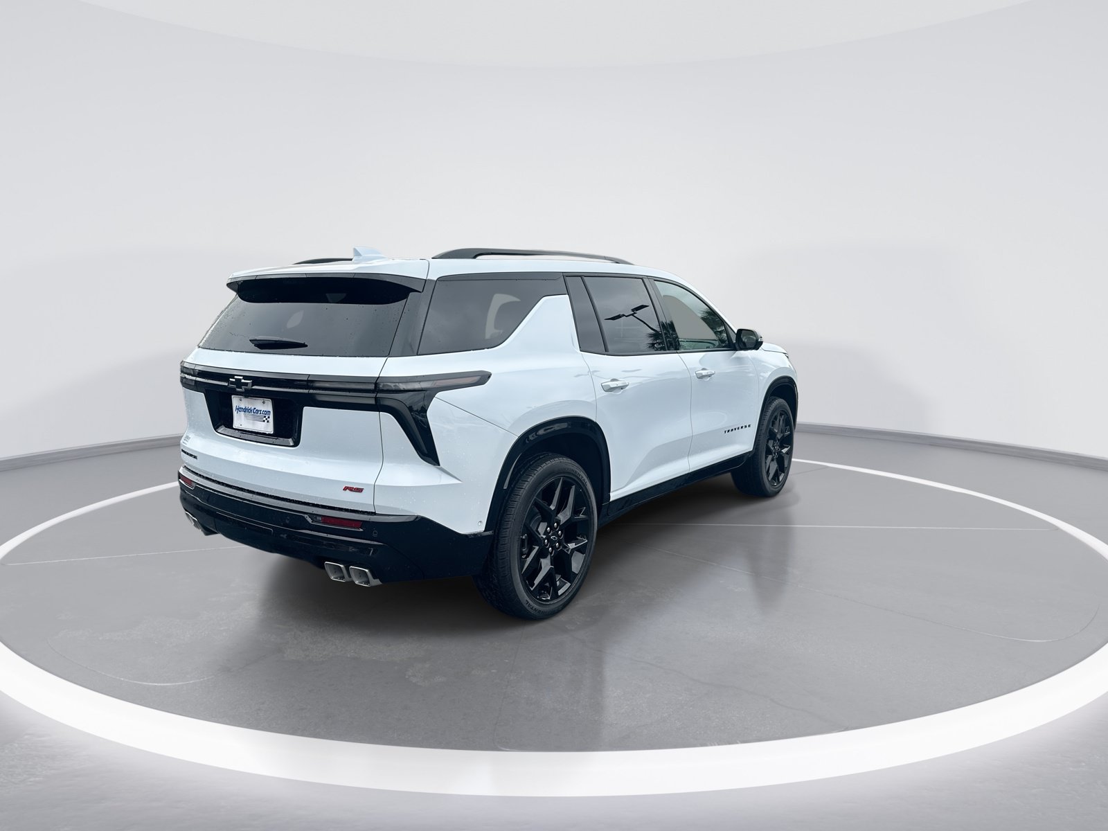 Used 2026 Chevrolet Traverse RS w/ LPO, Floor Liner Package FWD image 9