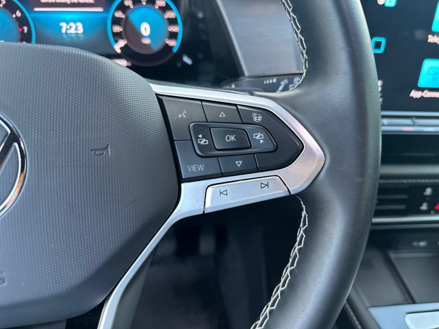 Certified 2024 Volkswagen Atlas Cross Sport SE w/ Panoramic Sunroof Package AWD/4WD image 21