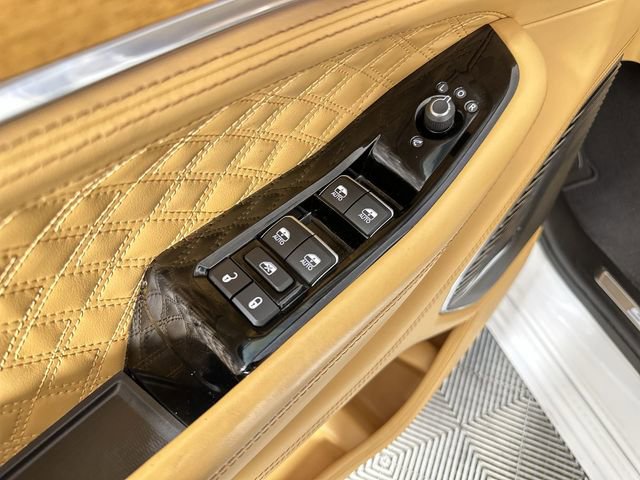 Used 2024 Jeep Grand Cherokee Summit AWD/4WD image 24