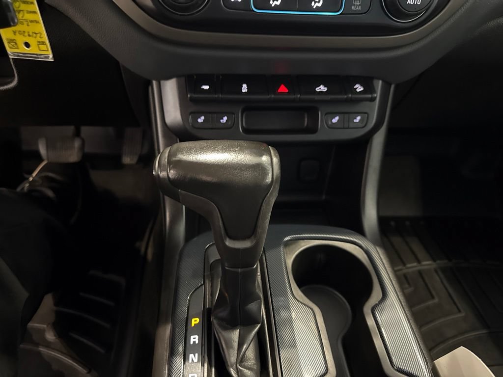 Used 2017 Chevrolet Colorado Z71 AWD/4WD image 24
