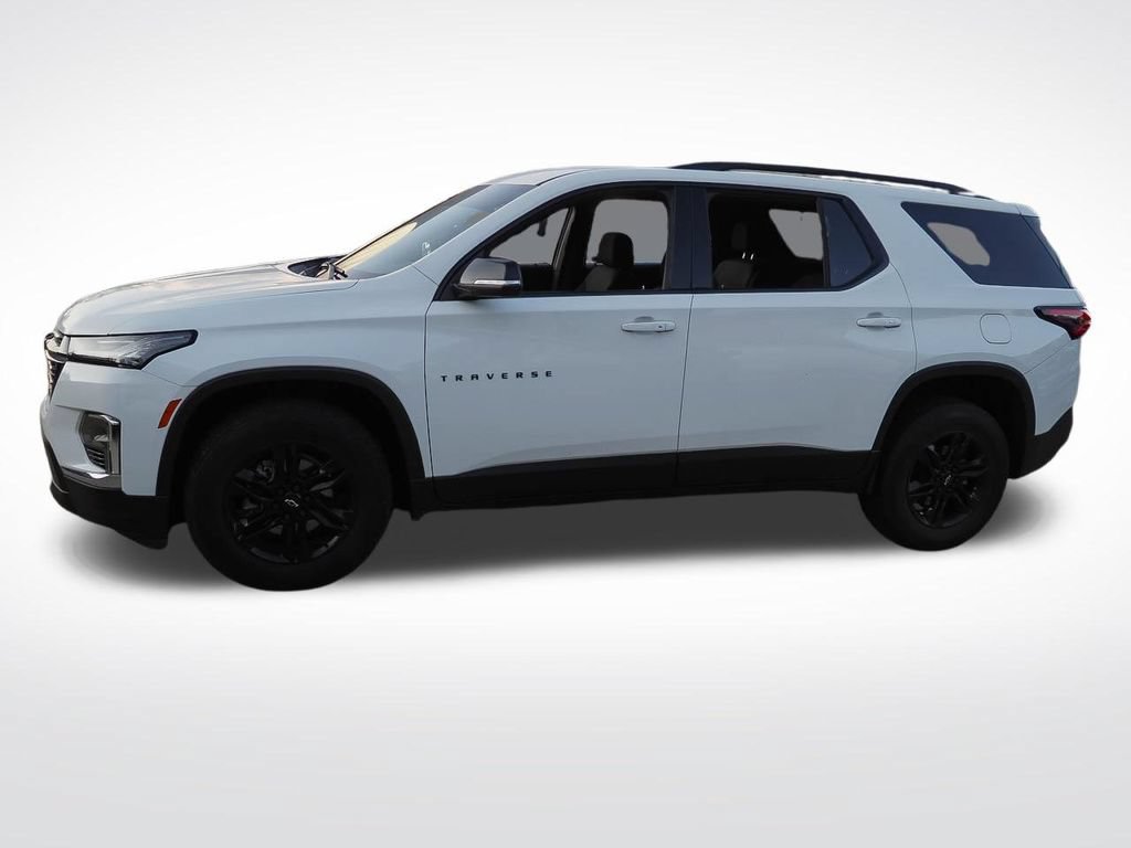 Certified 2023 Chevrolet Traverse LT FWD image 2