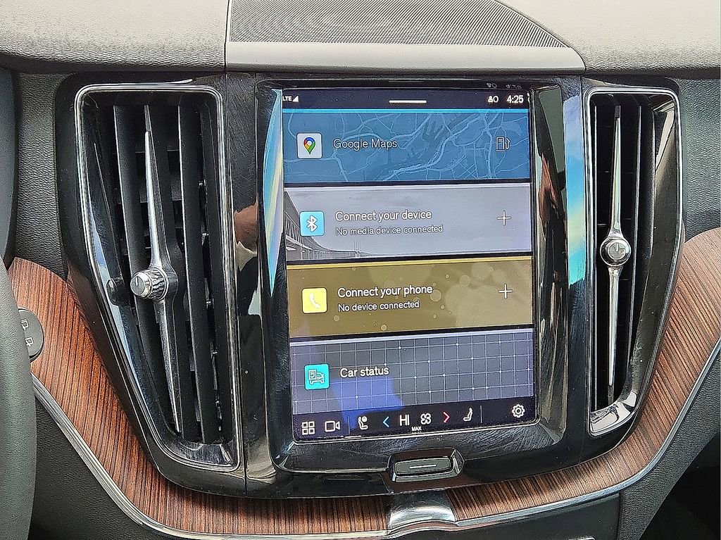 Certified 2023 Volvo XC60 B5 Plus w/ Climate Package image 27