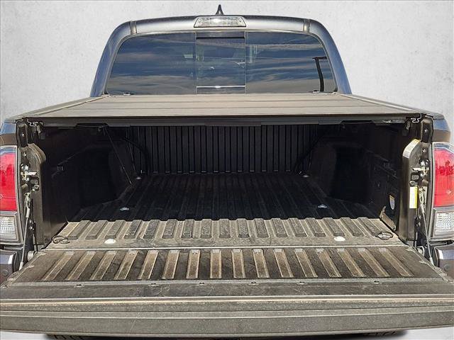 Used 2020 Toyota Tacoma TRD Off-Road w/ Technology Package AWD/4WD image 6