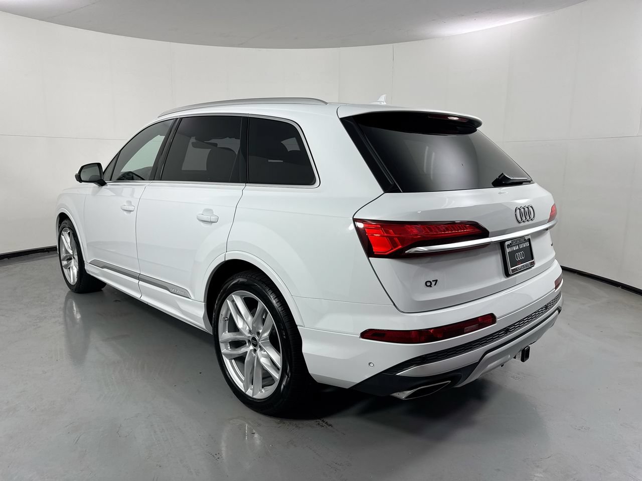 Used 2025 Audi Q7 3.0T Premium Plus w/ Premium Plus Package AWD/4WD image 33