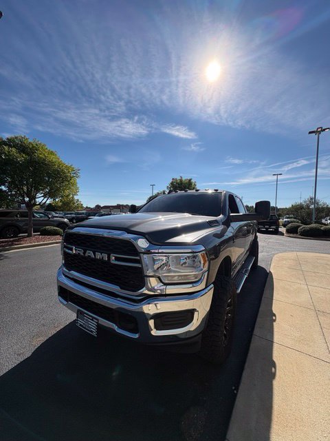 Used 2022 RAM 2500 Tradesman AWD/4WD image 1