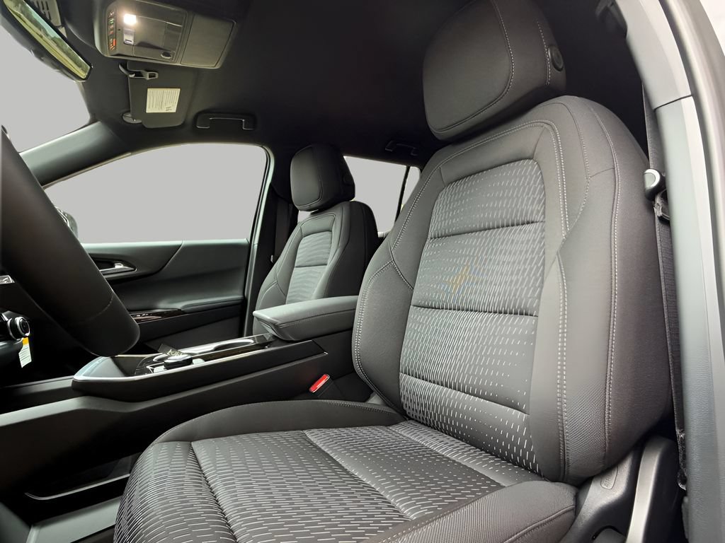 New 2027 Chevrolet Equinox LT w/ Safety and Technology Package FWD image 15
