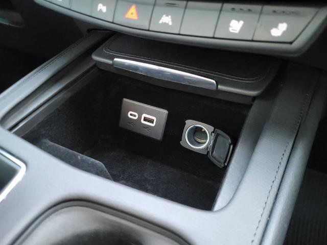 Used 2024 Cadillac XT4 Premium Luxury w/ Technology Package image 21